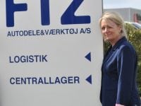 "Nu går jeg ikke i baglås, men kaster mig ud i det" siger økonomiassistent Hanne Beck fra FTZ efter hun har deltaget i virksomhedens tyskkursus. Foto: Tietgten
