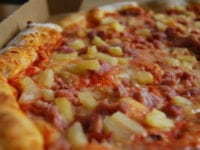 Pizza med ananas, foto: Hungry