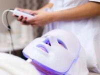 Luksus ansigtsbehandling, led-lysterapi og massage